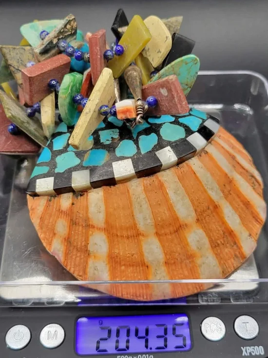 Santo Domingo Shell Necklace - Picture 2 of 2